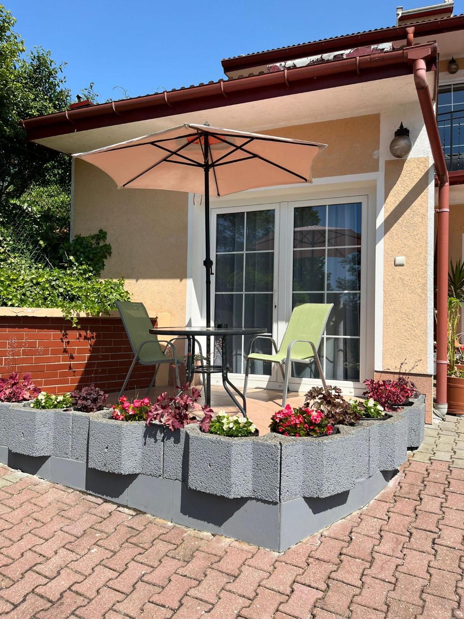 Hotel Eva à Mrągowo Extérieur photo