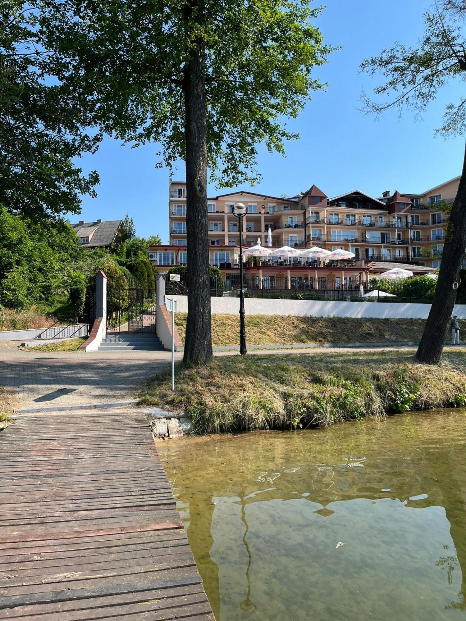 Hotel Eva à Mrągowo Extérieur photo