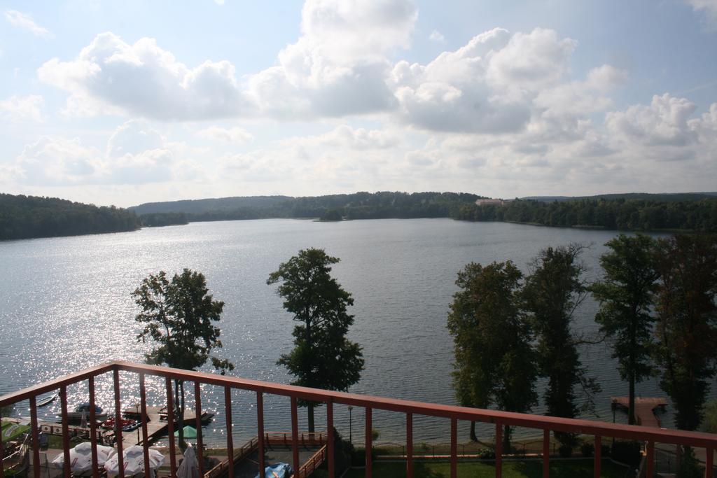 Hotel Eva à Mrągowo Extérieur photo